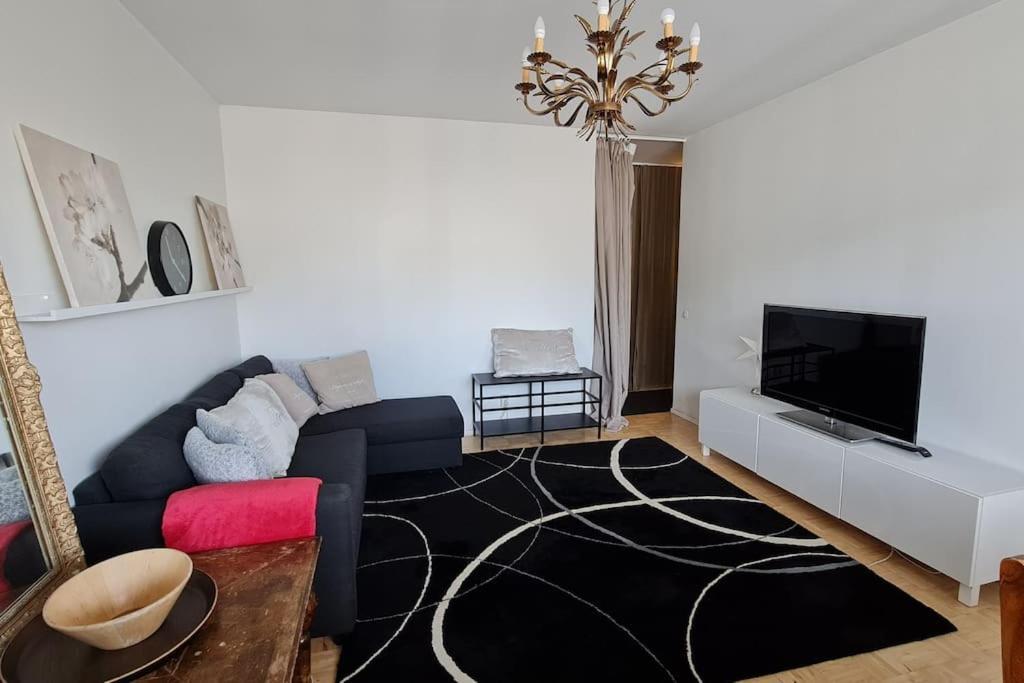 Scandinavian 2-Rooms Apartment City Center Helsínquia Exterior foto